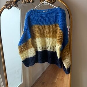 Maiami handnit crop top Sweater